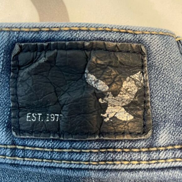 American Eagle Kickboot Jeans Blue Medium Wash Denim 360 Super Stretch Low Rise - Picture 4 of 8